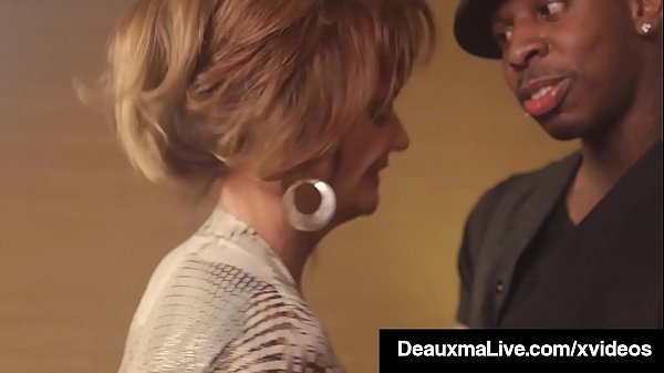 Play MP4 - Texas Cougar Deauxma Gets Pounded In Hotel By Big Black Cock
