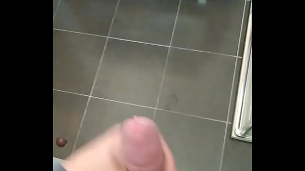 Corridon en el ba&ntilde;o 