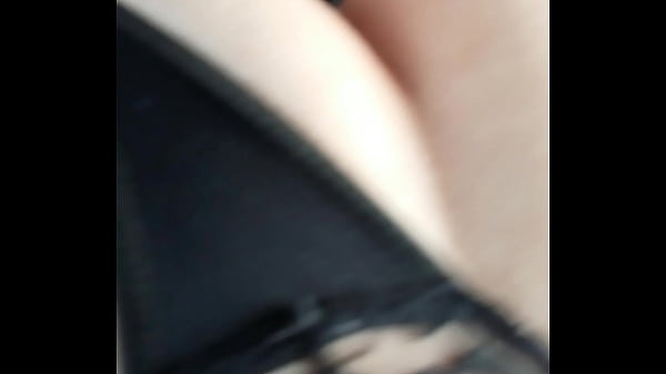 Comendo a_coroa nocarro Parte 02