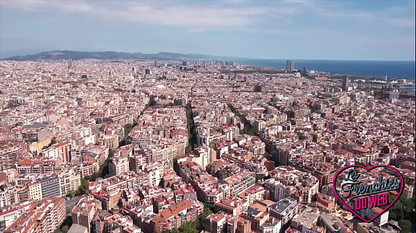 Nonton Shasha, Bombe Aux Gros Seins, Souhaite Gober Deux Bites thumbnail