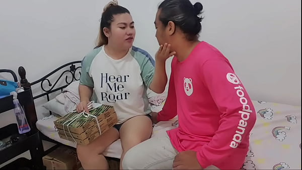 Play MP4 - I teased the delivery guy to make love to me