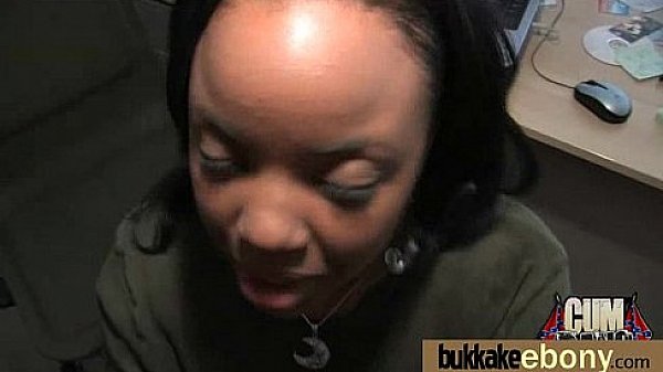 Nonton Ebony Babe Sucks Group Of White Guys 22 thumbnail