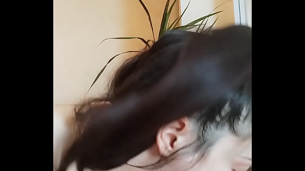 Play MP4 - sucking dildo