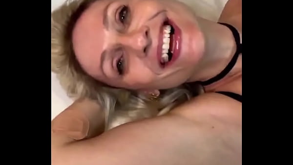 O fl&aacute;vio me gravou dando pra um pica de 26 cm ele n&atilde;o gostou muito mas por mim podia repetir gostei de fazer ele d 