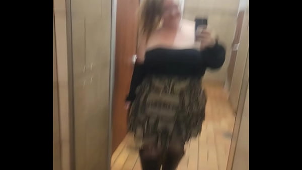 Bbw shows off new outfit 