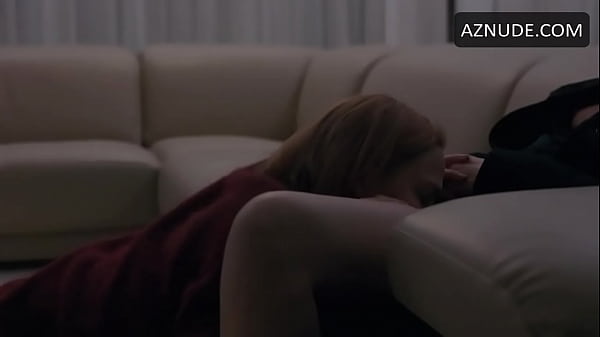 Anna Friel lesbian in The Girlfriend Experience