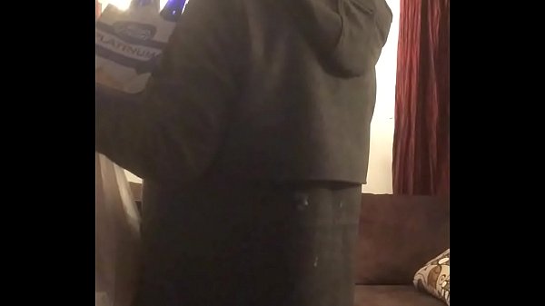 Play MP4 - MASTURBATING & DOING KINKY NAKED STUNTS