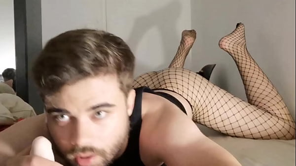 Trying this new toy in my femboy outfit - Beepied 