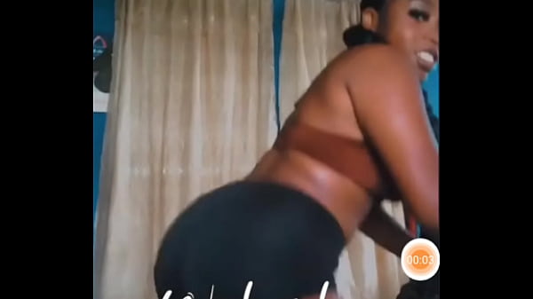 Twerking that fat ass she fine as hell