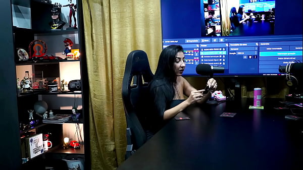 Oque voc&ecirc; faria com essa buceta peludinha mete ou chupa renatinha mello podcast p&aacute;pum no barraco