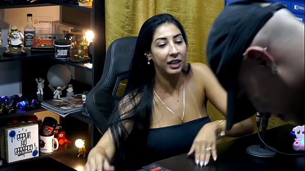 Oque Voc&ecirc; Faria Essa Buceta Peludinha, Mete Ou Chupa? - Renatinha Mello - Podcast P&aacute;pum No Barraco! thumbnail