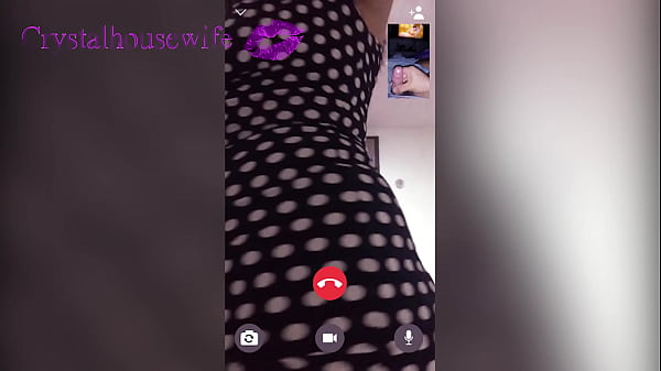 Mi sexy amiga crystal me llama y me baila muy sexy  y culona con tetas ricas me saca toda la leche 