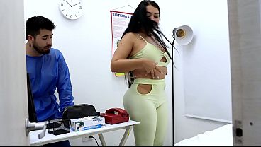 My sexy doctor examines my pussy very very thoroughly La Lucero