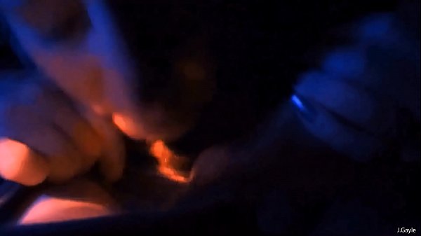 Play MP4 - She takes a cumshot in the middle of the club