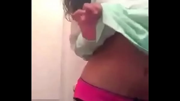 Nonton Striptease On Webcam thumbnail