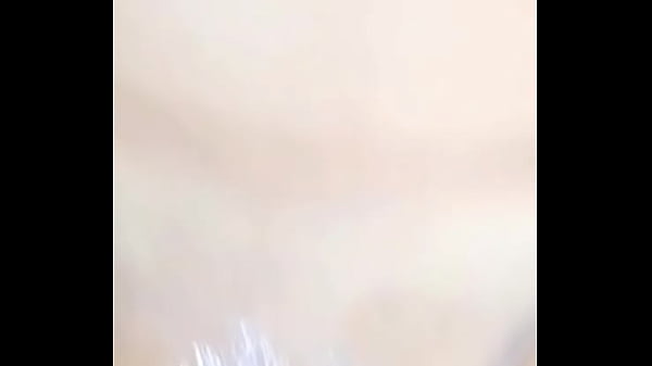 Muy rica mi vagina me gusta follar duro a mis 18 a&ntilde;os