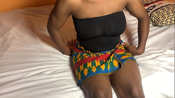 Nonton Housemaid Can&rsquo;t Resist Boss Dick thumbnail