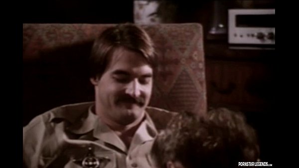 Classic pornstar legend Annette Haven giving_a blowjob