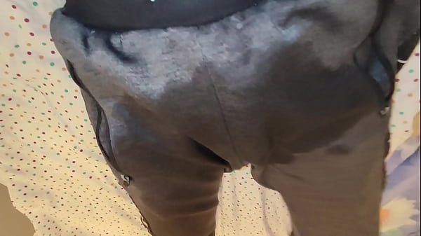 Gaste85 peeing in my bed