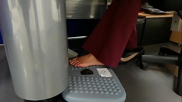 Shoeplay in Bank