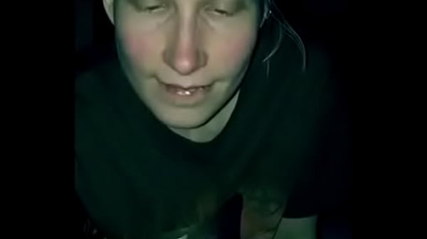 Wife enjoys every second of giving a blow job