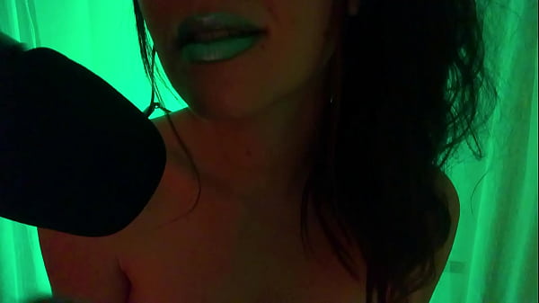 Sensual_mouthsounds wet_painiting ASMR