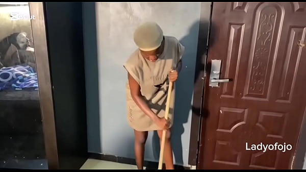 Nonton I Fuck The Hotel Cleaner Because Of 100k. thumbnail