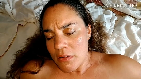 Play MP4 - Real amateur couple missionary fuck and creampie - Becky Tailorxxx