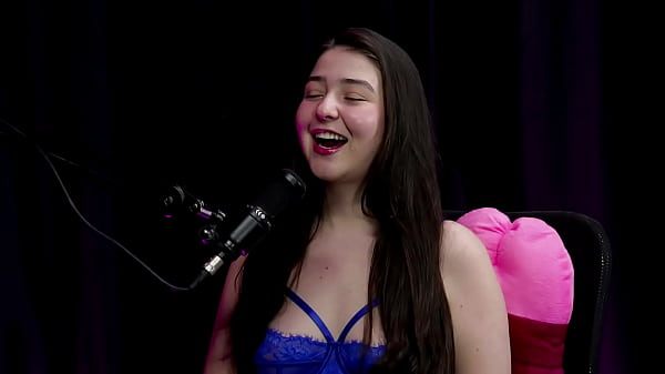 Sempre foi safada levou uma multa por fazer suruba no condom&iacute;nio e queriam a fazer engasgar para seu cuzinho ficar piscando flora favaretto watch sheer red 