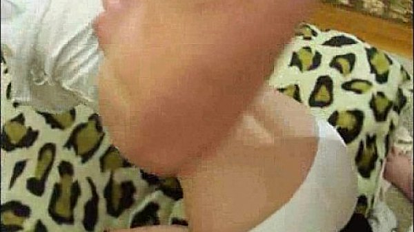 Amateur brunette doggystyle fucks a big cock 