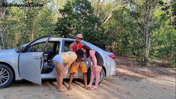 Uber Vagabundo Aprontam Passageiras Levando Pro Mato E Fudendo Suas Bucetas thumbnail
