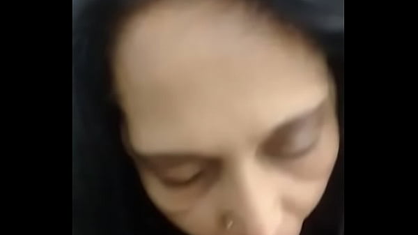 Play MP4 - White Linda  give life bj with out an condom