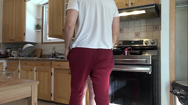 Play MP4 - A Turkish Muslim maid is disturbed when she finds out her boss wants to have anal sex 3 times per day&excl;&excl;&excl;