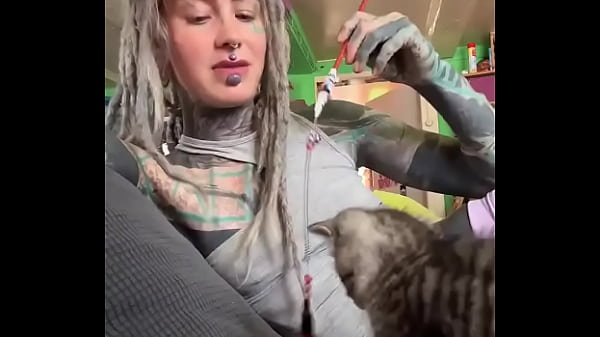 playing with my kitten#tattoogirl #tattoomodel #inkedgirl #tattoos #tattoo #inked #inkedup #kitten 