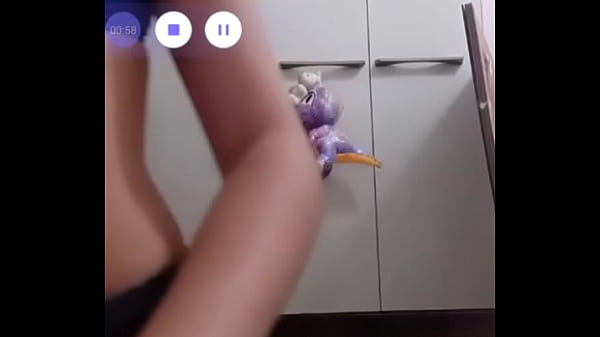 novinha rebolando a raba (01:01)