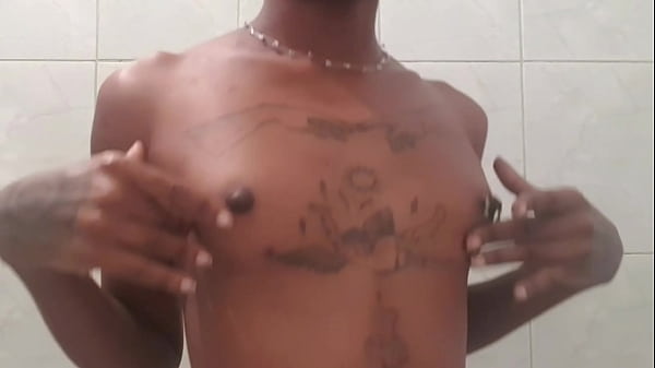 Princesspunk98 - update #1 - Antes do banho admirando meus peitinhos - 1080p -Aug 13, 2025 