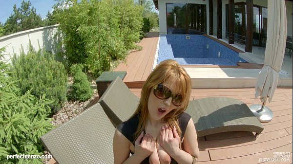 Hanna Montada fisting herself gonzo style_deeply at FistFlush