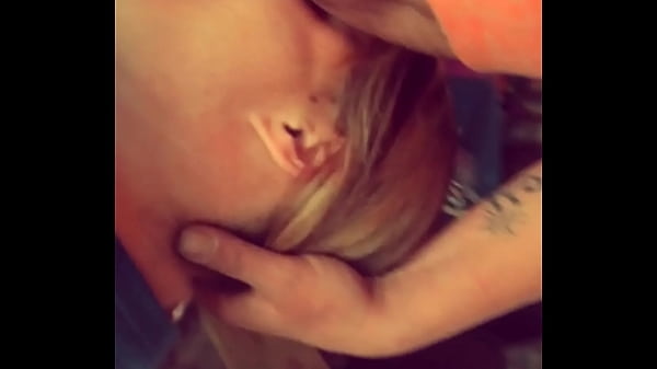 Nonton Bbw Gets Fucked Hard For Her To Be Able To Play The Game And Get The Videos She Wants To Get thumbnail