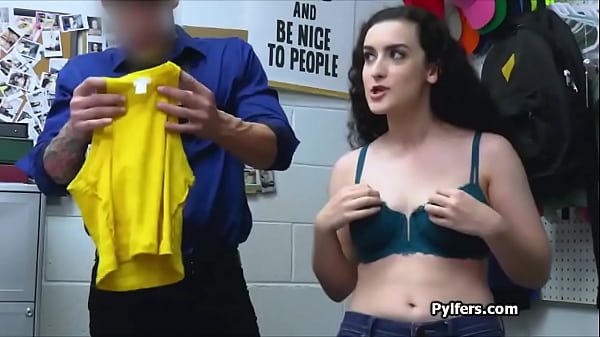 Fingering suspects butt_and getting sucked