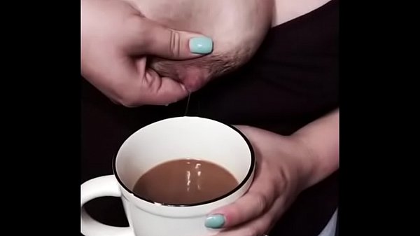 Play MP4 - Lactating big tit squeezes breast milk into coffee
