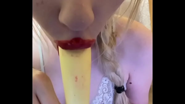 Sexy elza kom very sweet dance hot 