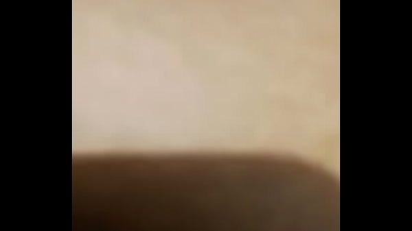 Play MP4 - He knows how to touch me in the right places