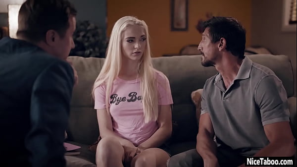 Play MP4 - Petite blonde teen Lana Sharapova fucked by a two guys after she sucked dick