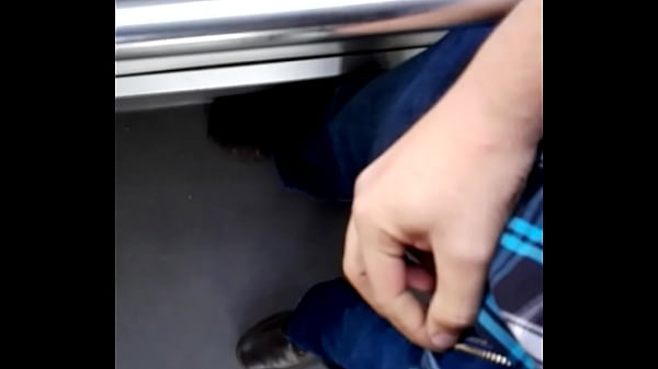 Play MP4 - Exhibi&eacute;ndome en el Metrobus