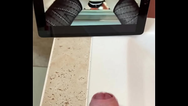 Grosse &eacute_jaculation !