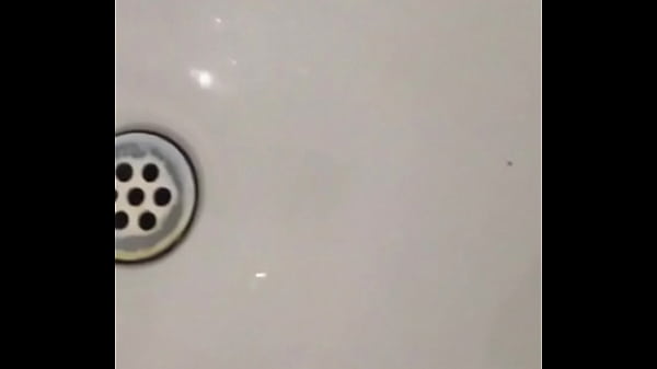 Paja en el lavamanos