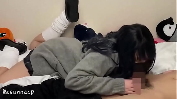 Play MP4 - 連れ込んだJ&cir;ギャルにフェラしてもらう動画