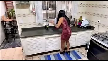 Nonton Peguei Uma Safadeza Na Cozinha, Por&eacute;m O Macho Tinha A Rola Muito Boa E Acabei Tomando Pau Tamb&eacute;m.(video Completo No Red) thumbnail