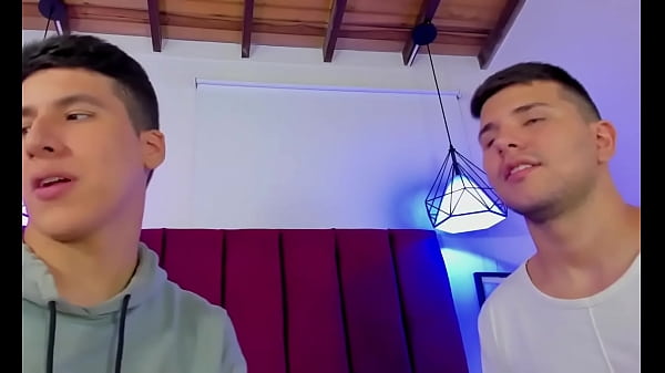 QUANDO EU TE VEJO NADA MAIS IMPORTA, POR FAVOR COME A MINHA XOTA