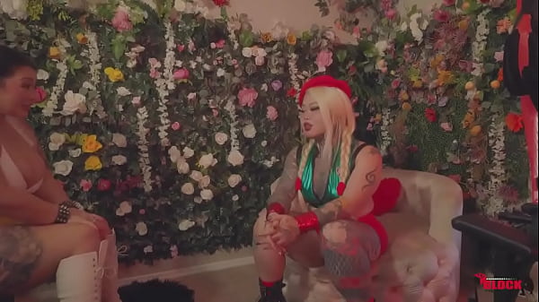 Cammy lu wanted to know how to make it clap so i asked sagat if he could help us out 